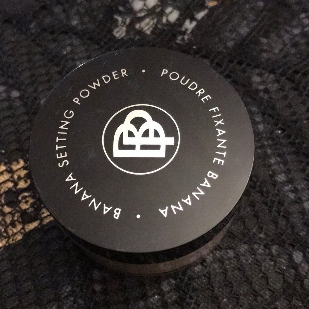 Bellapierre Cosmetics Banana Setting Powder NWOT